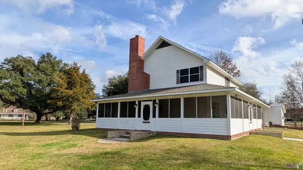 $372,500 | 7944 Comite Acres Drive, Baker, LA 70714