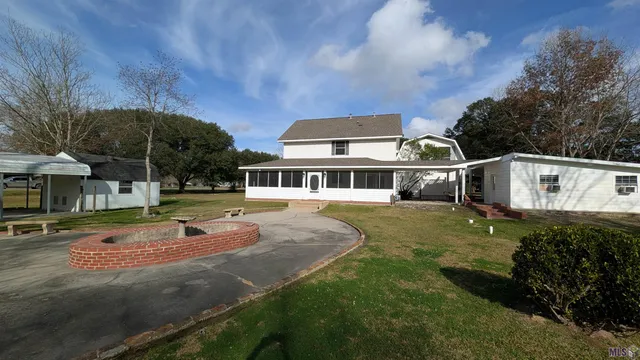 $377,700 | 7944 Comite Acres Drive, Baker, LA 70714
