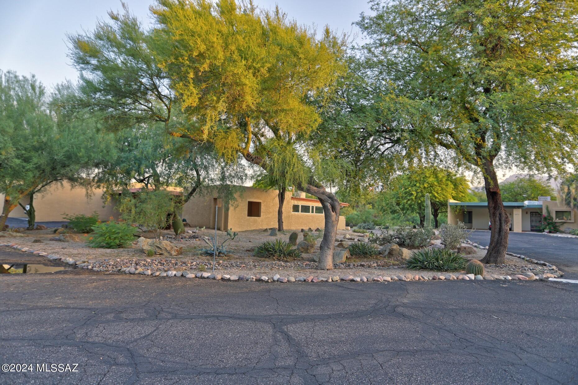 6949 East Rivercrest Road Tucson, AZ 85750 - Photo 2 of 46 Gallery Image 2