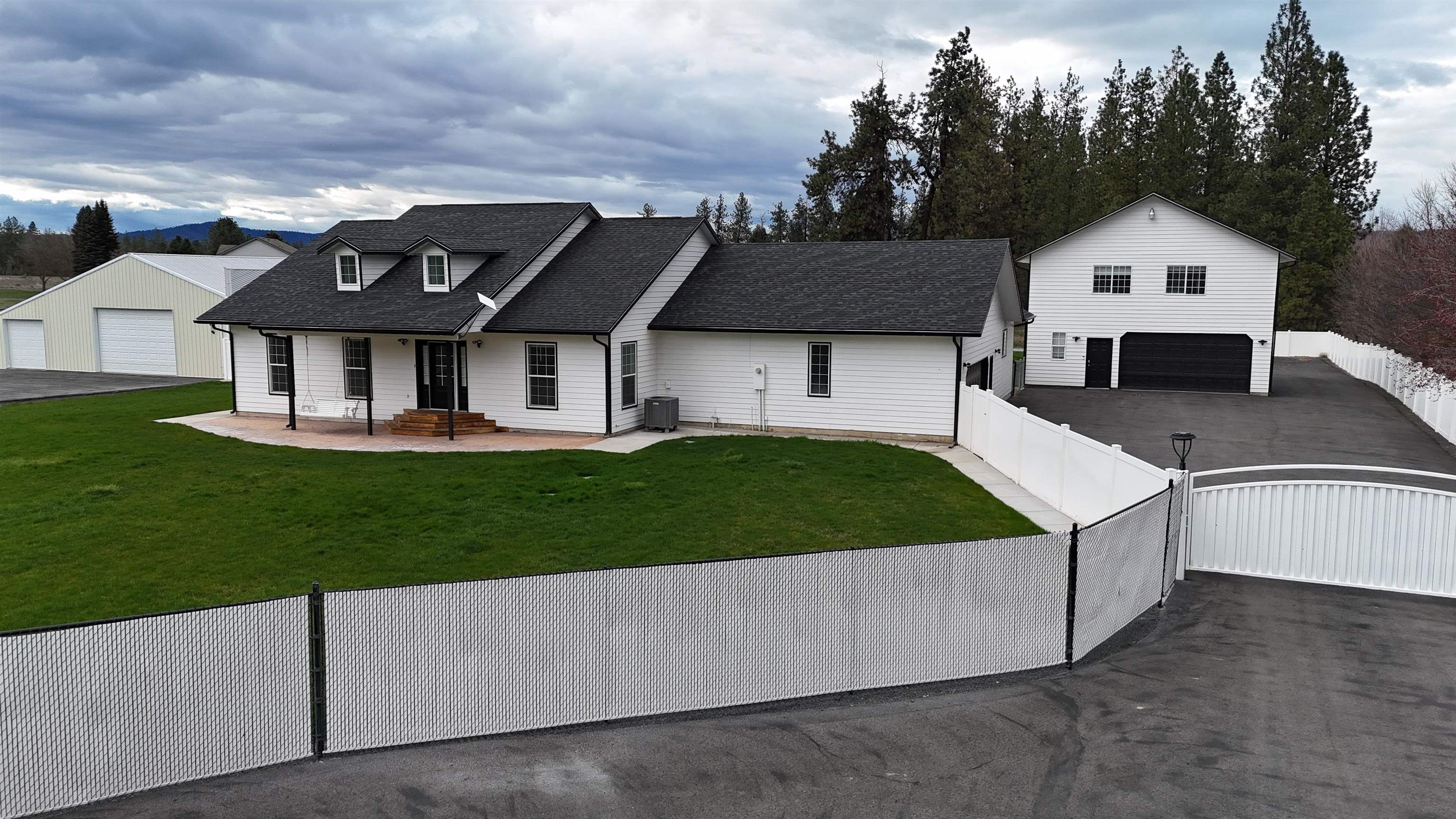 14420 West Charles Road Nine Mile Falls, WA 99026 - Photo 3 of 50