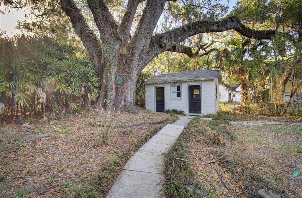 421 NE Boulevard Gainesville, FL 32601 - Photo 38 of 46