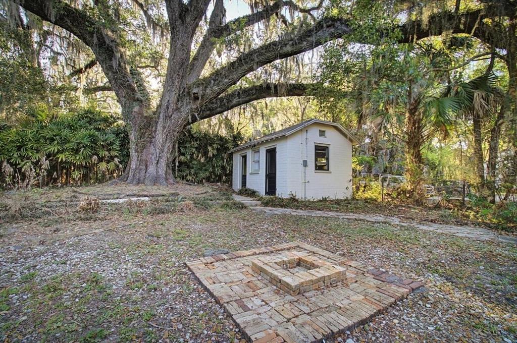 421 NE Boulevard Gainesville, FL 32601 - Photo 39 of 46