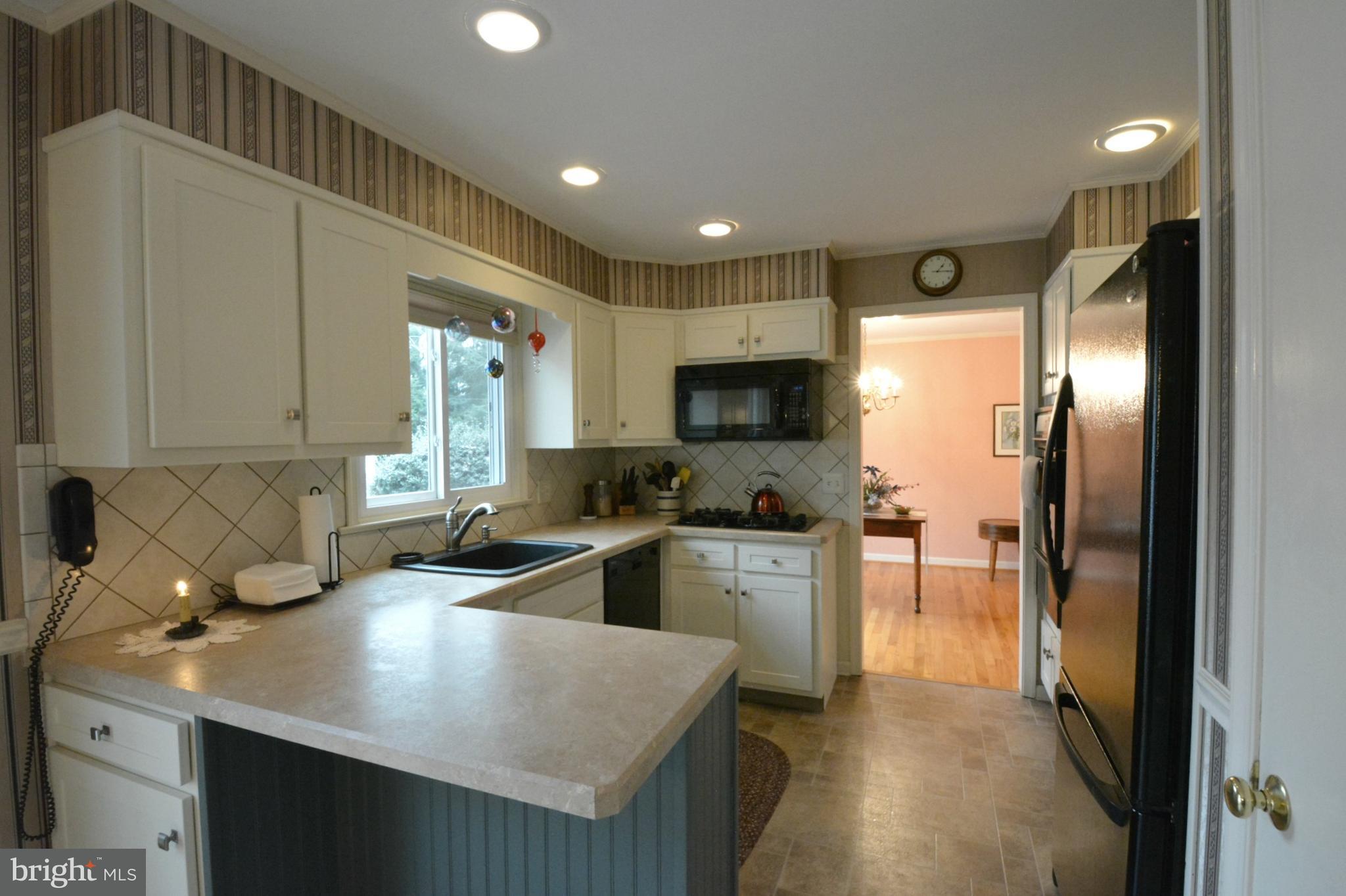 2809 Brookfield Road Lancaster, PA 17601 - Photo 12 of 35