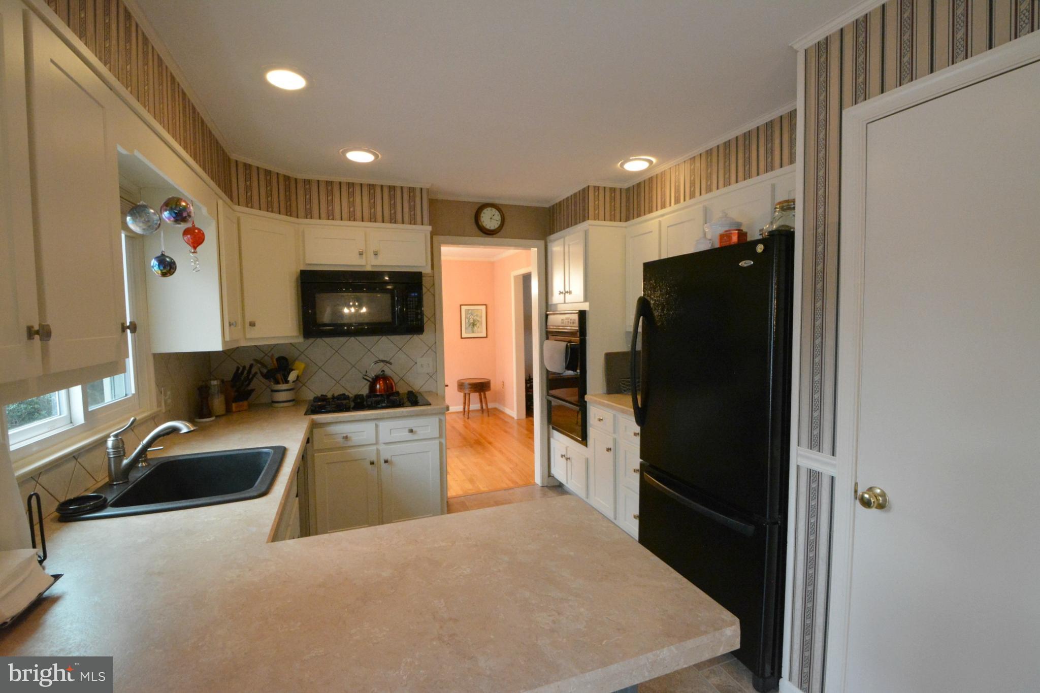 2809 Brookfield Road Lancaster, PA 17601 - Photo 13 of 35