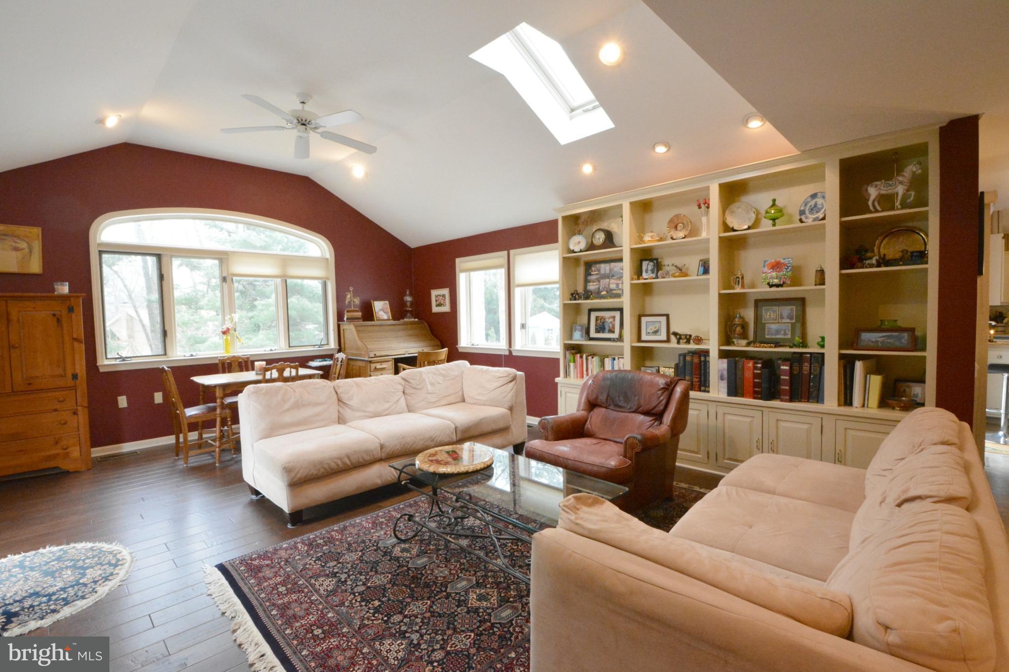 2809 Brookfield Road Lancaster, PA 17601 - Photo 8 of 35
