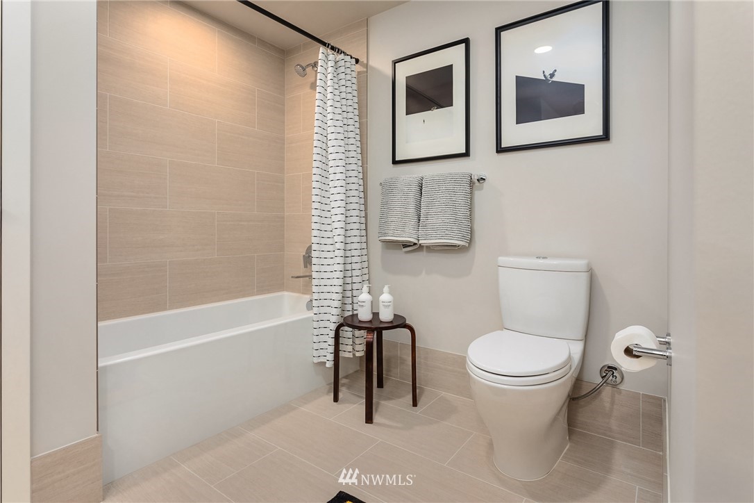 121 Stewart Street, Unit 3003 Seattle, WA 98101 - Photo 13 of 40