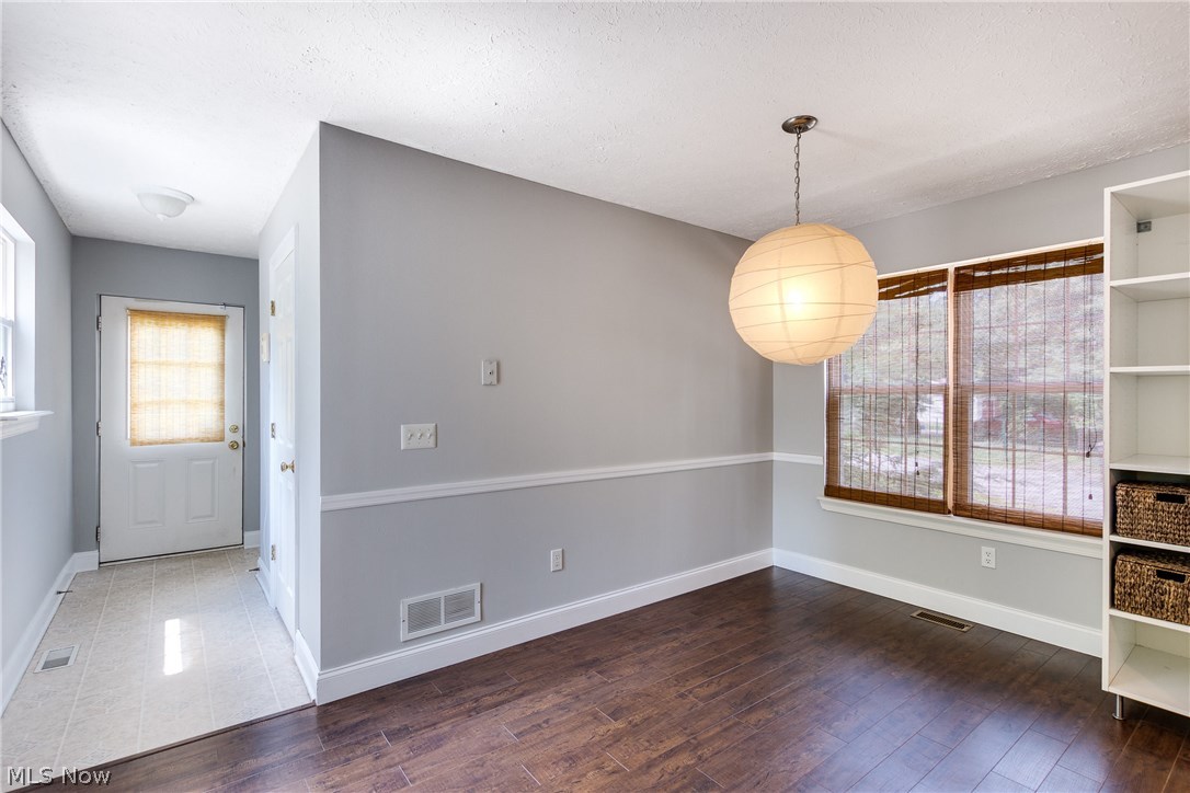 1576 Maple Road Cleveland Heights, OH 44121 - Photo 14 of 33