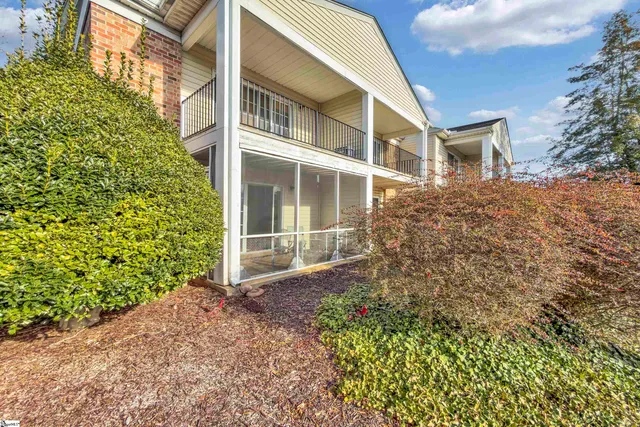 $215,000 | 925 Cleveland Street, Unit 35, Greenville, SC 29601