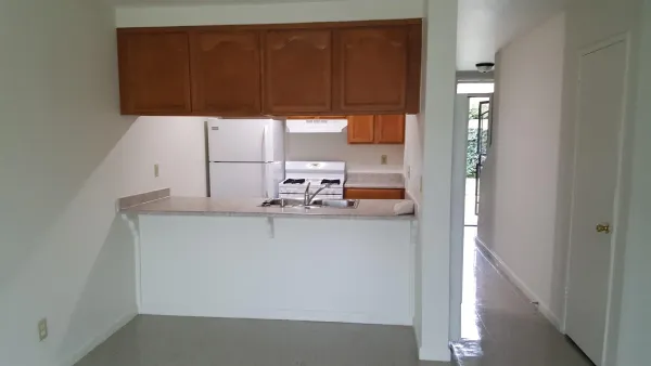 $2,450 | 417 North Citrus Avenue, Unit 15, Escondido, CA 92027