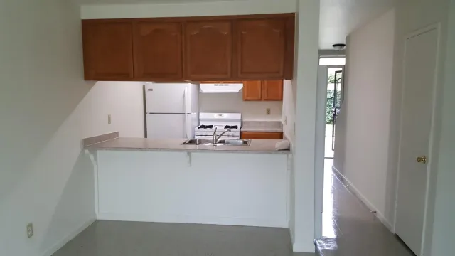 $2,495 | 417 North Citrus Avenue, Unit 15, Escondido, CA 92027