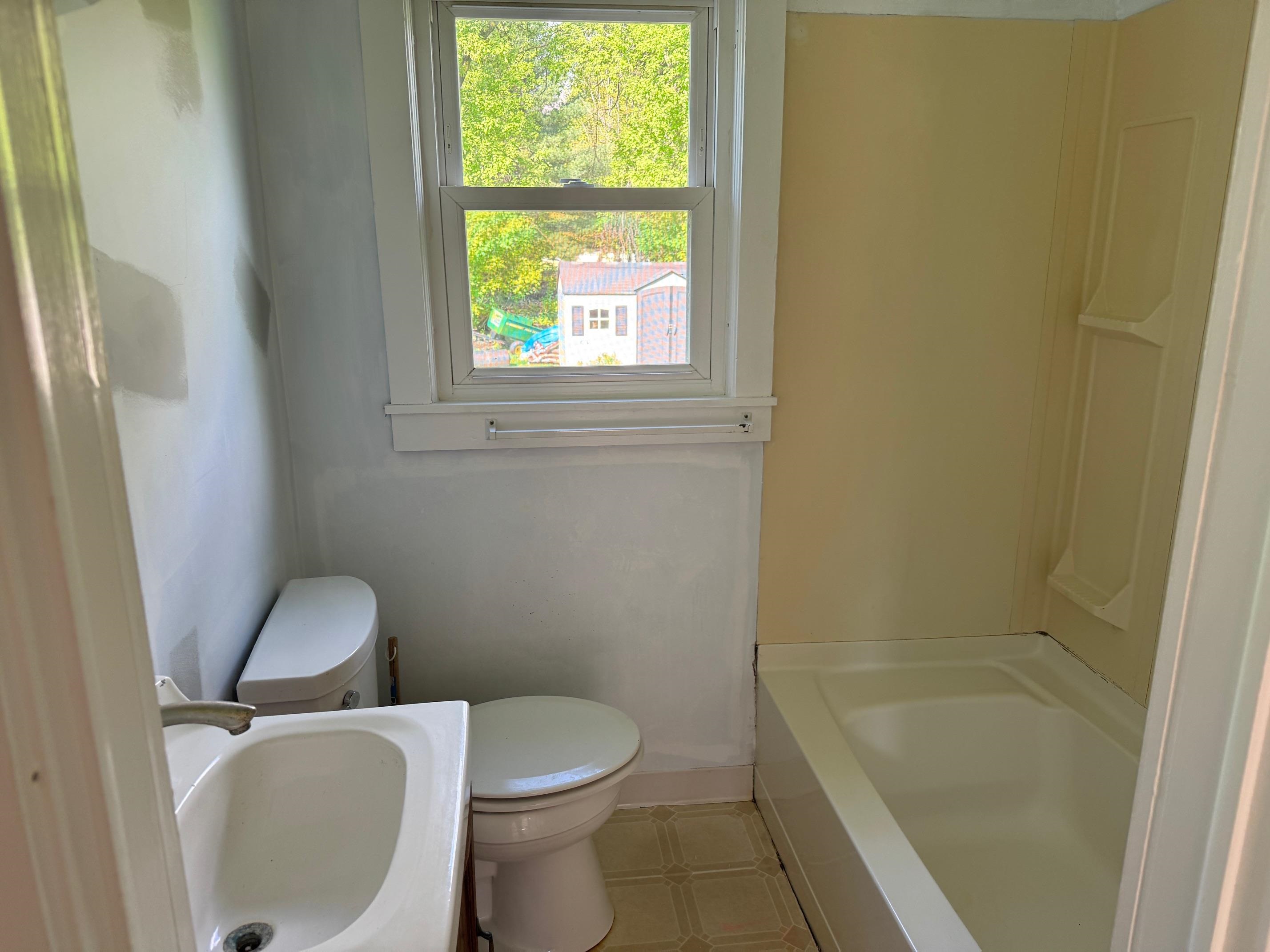 237 Church Street Pownal, VT 05261 - Photo 8 of 11 Gallery Image 8