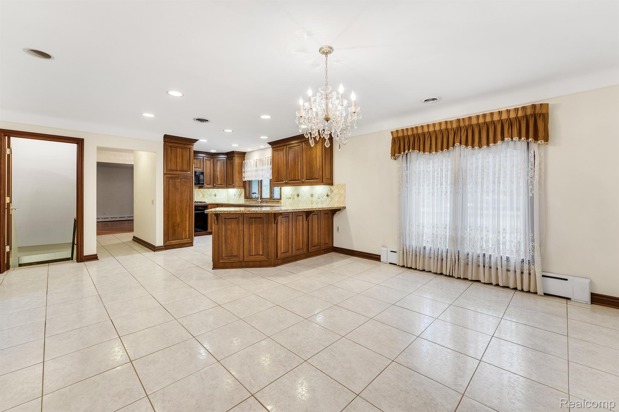 10840 Reeck Road Allen Park, MI 48101 - Photo 8 of 54 Gallery Image 8