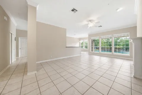 $689,000 | 550 Peterson Lane, Lakeway, TX 78734