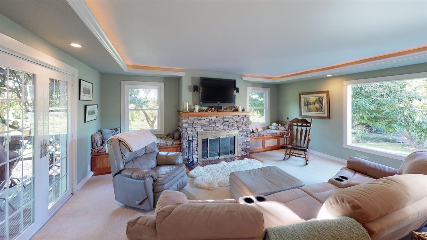 2176 East Vilas Road Central Point, OR 97502 - Photo 10 of 40 Additional Photo