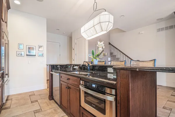 $698,900 | 112 South Niles Avenue, South Bend, IN 46617