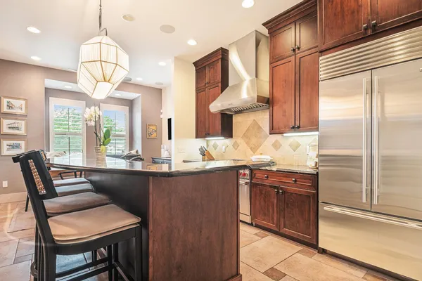 $698,900 | 112 South Niles Avenue, South Bend, IN 46617