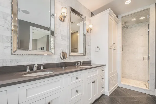 $698,900 | 112 South Niles Avenue, South Bend, IN 46617