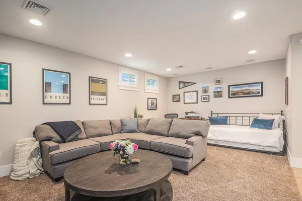 $698,900 | 112 South Niles Avenue, South Bend, IN 46617