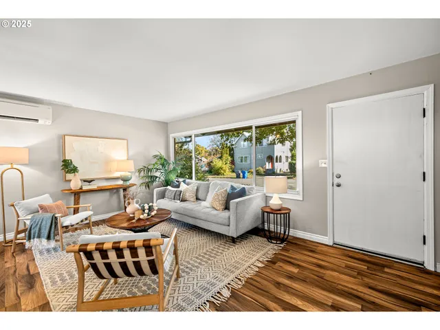 $419,900 | 9313 North Hodge Avenue, Portland, OR 97203