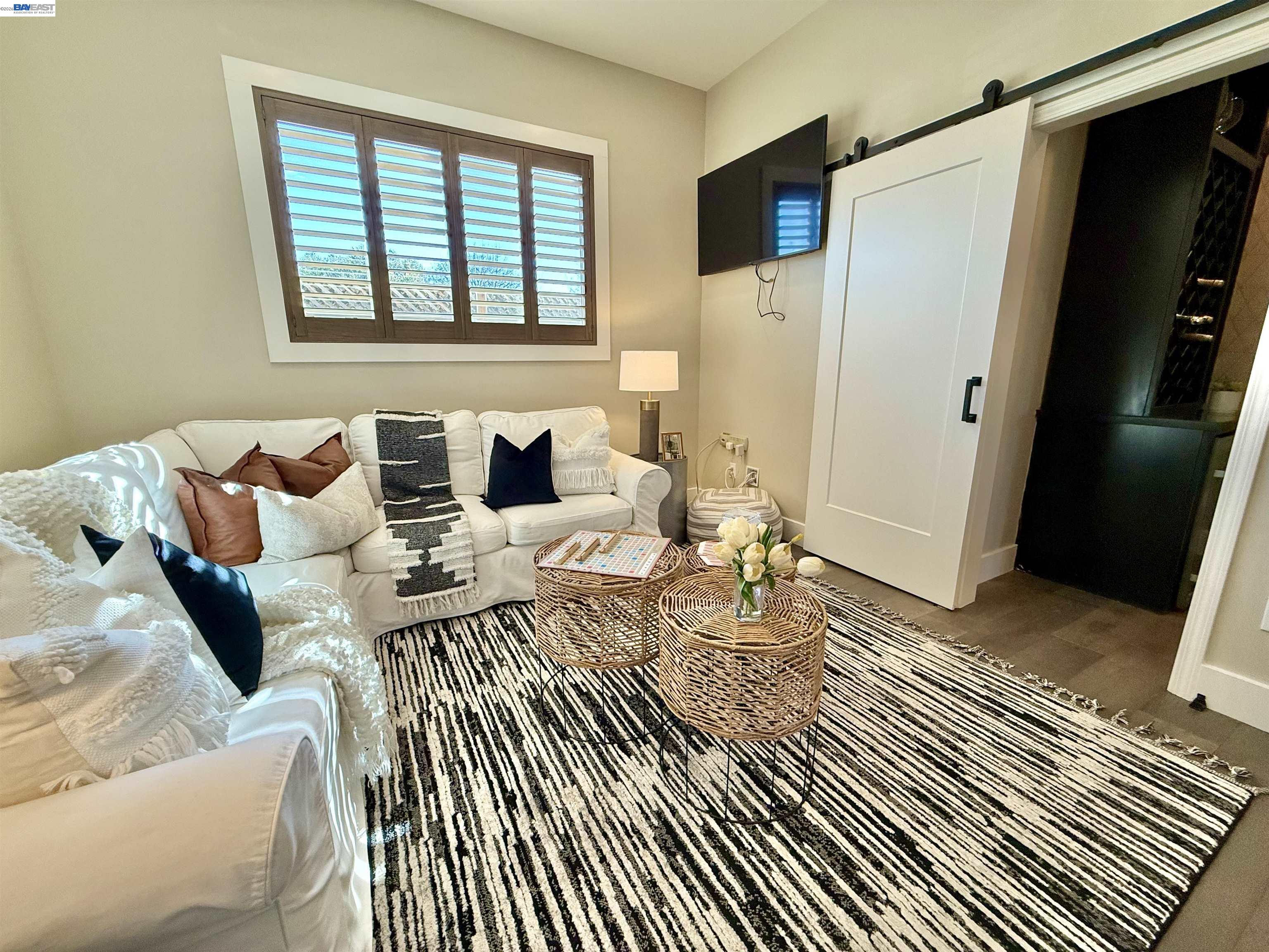 1500 Arroyo Road Livermore, CA 94550 - Photo 26 of 58 a living room with furniture