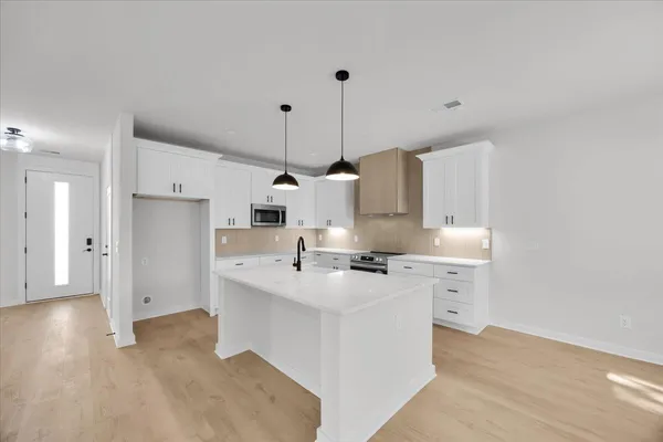 $344,999 | 128 Lyman Avenue, Duncan, SC 29334