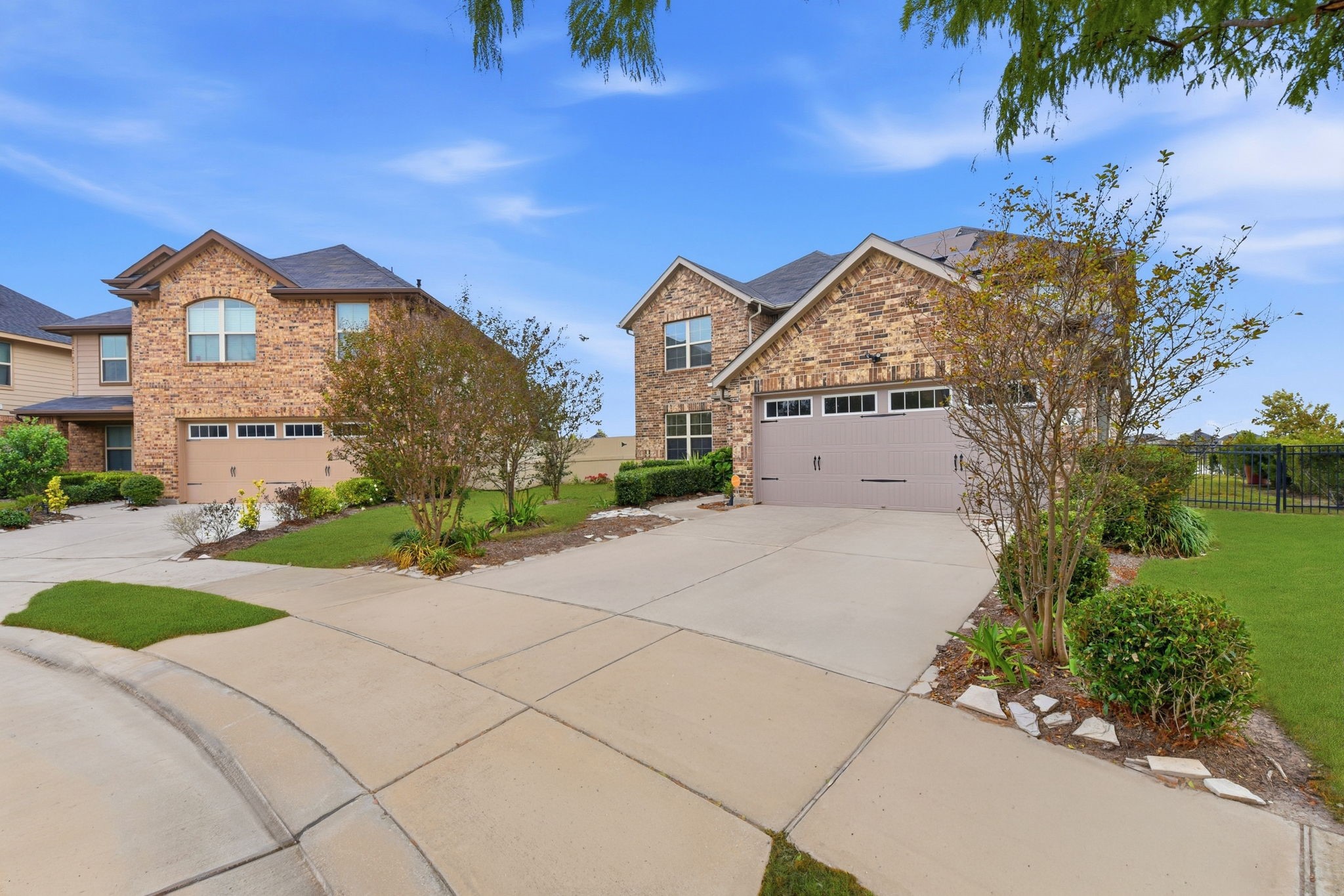 1502 City Lake Place Houston, TX 77047 - Photo 2 of 36 a front view of house with yard and green space
