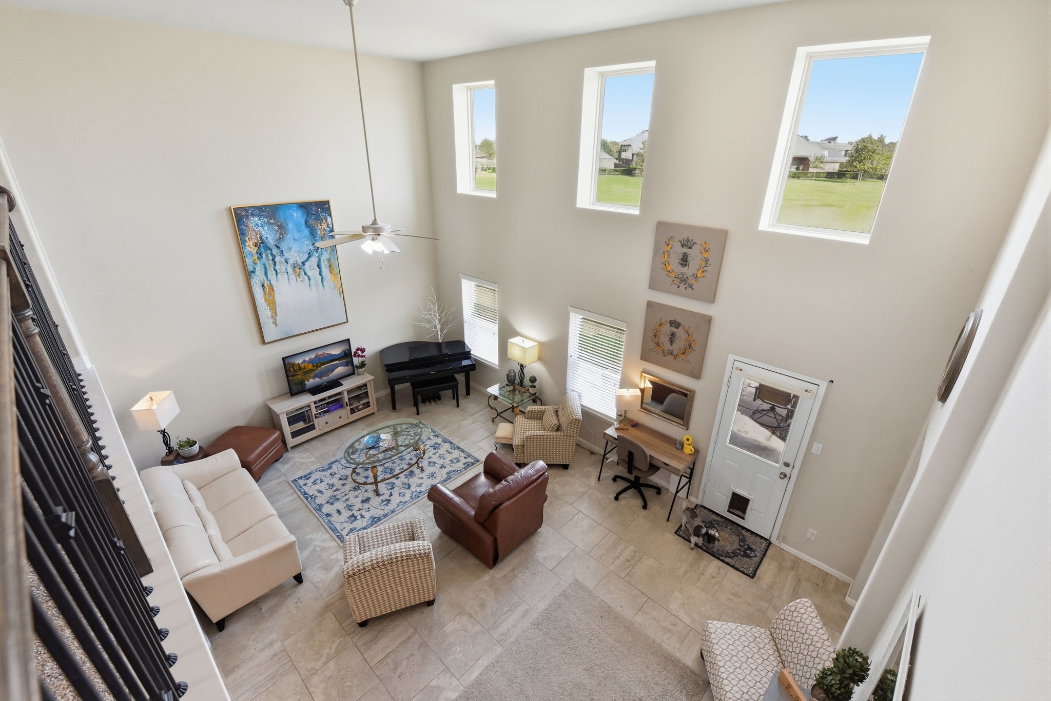 1502 City Lake Place Houston, TX 77047 - Photo 28 of 36 a living room with furniture and a flat screen tv