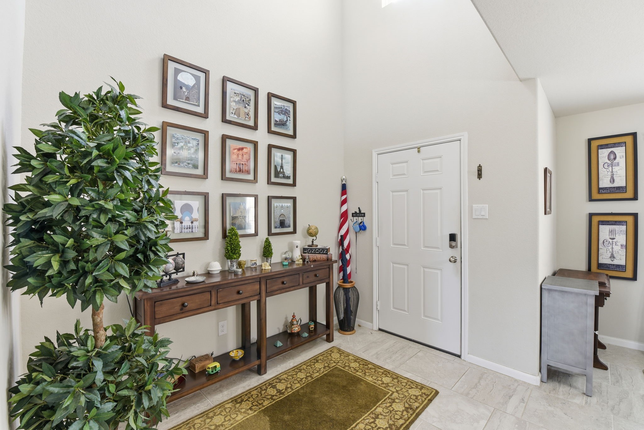 1502 City Lake Place Houston, TX 77047 - Photo 4 of 36 a front view of a house with entryway