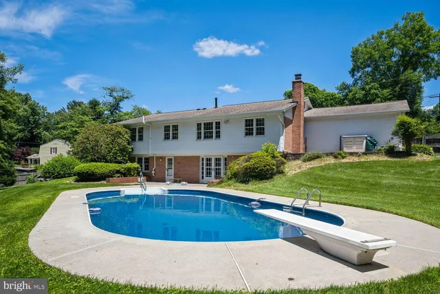 $829,900 | 14716 Bauer Drive, Rockville, MD 20853