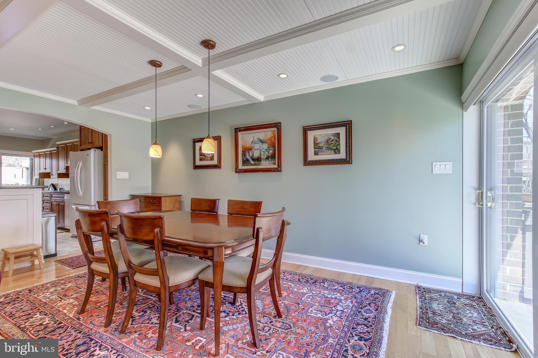 8120 Inverness Ridge Road Potomac, MD 20854 - Photo 18 of 42 a view of a dining room with furniture