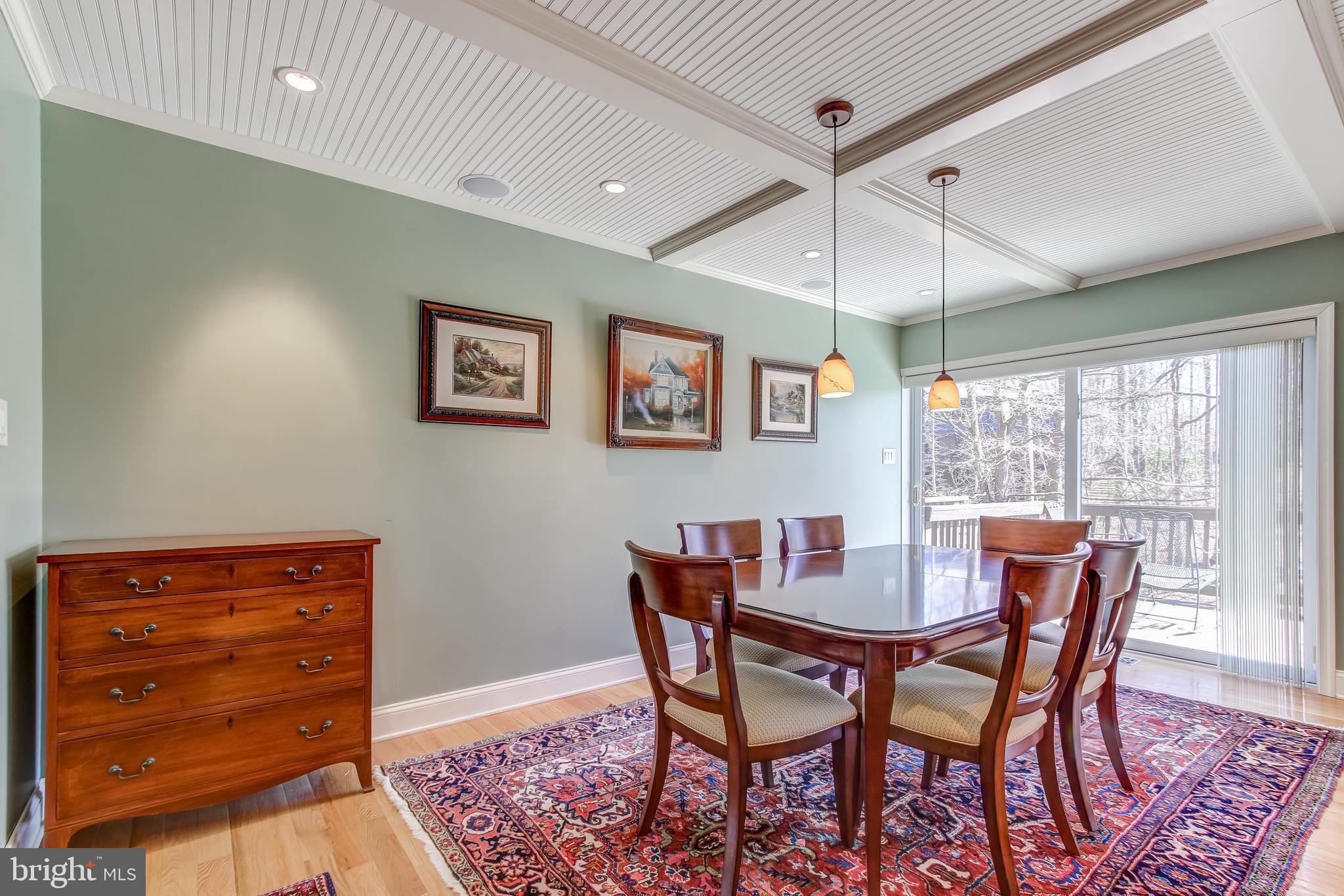 8120 Inverness Ridge Road Potomac, MD 20854 - Photo 19 of 42 a dining room with furniture and window