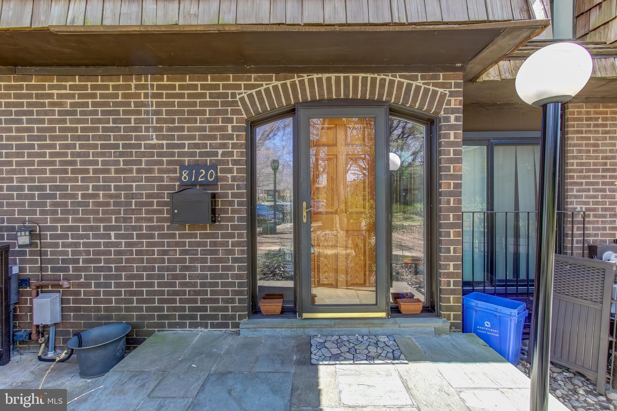 8120 Inverness Ridge Road Potomac, MD 20854 - Photo 3 of 42