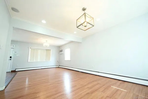 $4,300 | 32 Needle Lane, Levittown, NY 11756