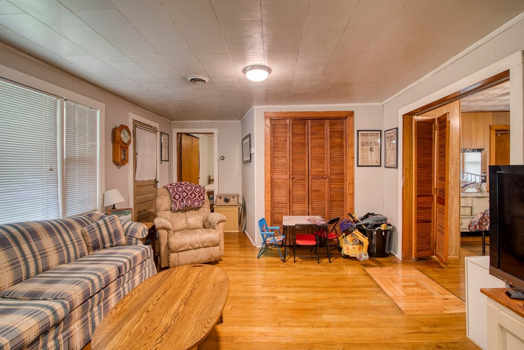 836 Cleghorn Valley Road Marion, VA 24354 - Photo 13 of 19 Gallery Image 13