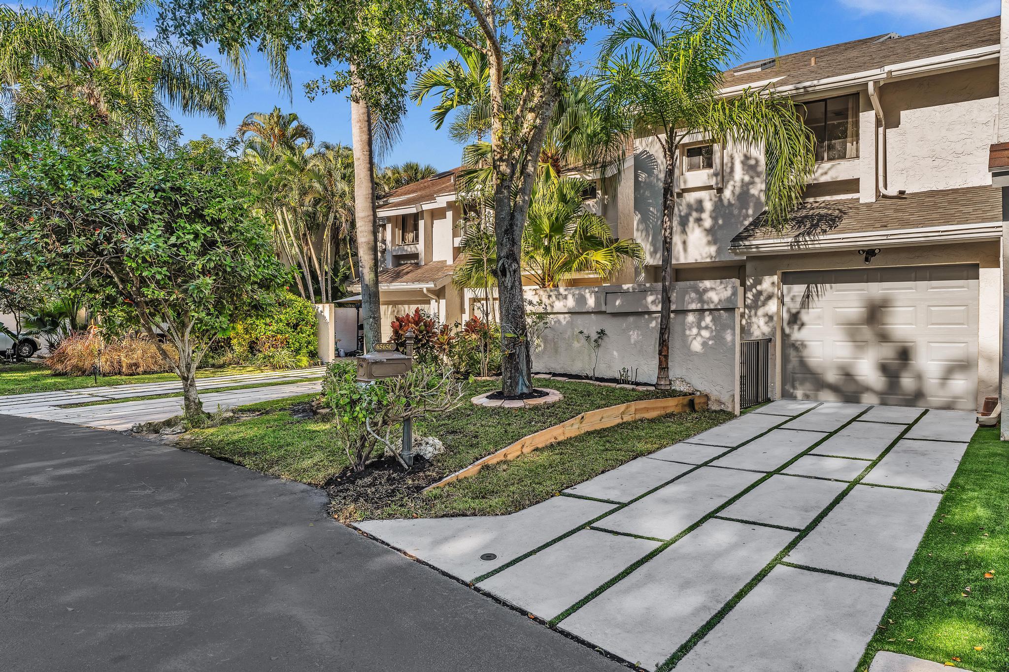 6565 Parkview Drive, Unit C Boca Raton, FL 33433 - Photo 1 of 37 Front