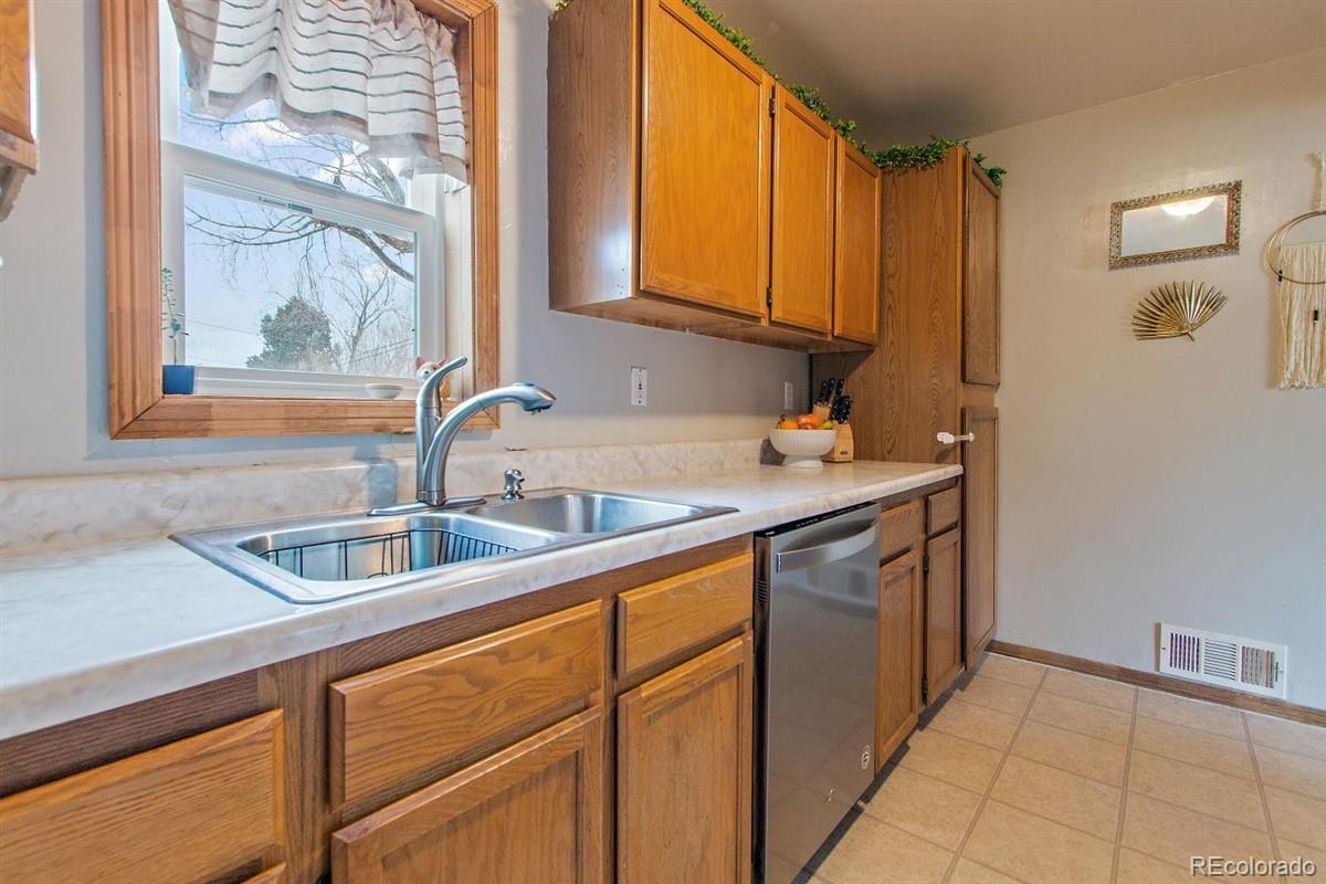 4745 Raleigh Street Denver, CO 80212 - Photo 10 of 26 Gallery Image 10