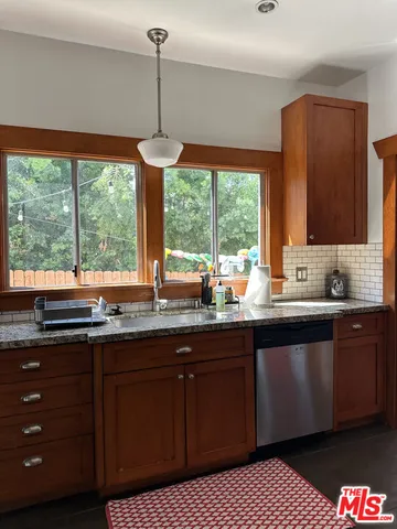 $5,800 | 1322 Waterloo Street, Unit 1, Los Angeles, CA 90026