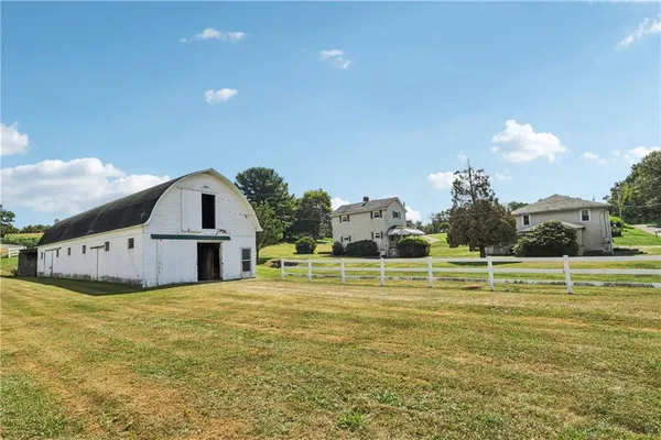 $575,000 | 107 Moglia Lane, Apollo, PA 15613