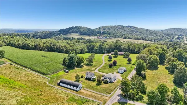 $575,000 | 107 Moglia Lane, Apollo, PA 15613