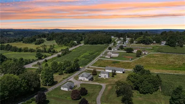$575,000 | 107 Moglia Lane, Apollo, PA 15613
