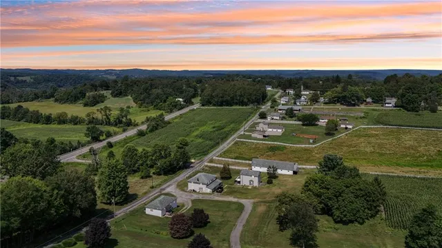 $575,000 | 107 Moglia Lane, Apollo, PA 15613