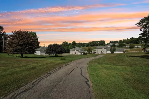 $575,000 | 107 Moglia Lane, Apollo, PA 15613