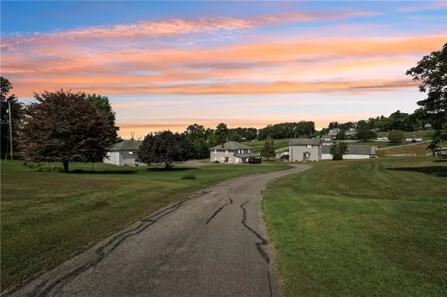 $575,000 | 107 Moglia Lane, Apollo, PA 15613