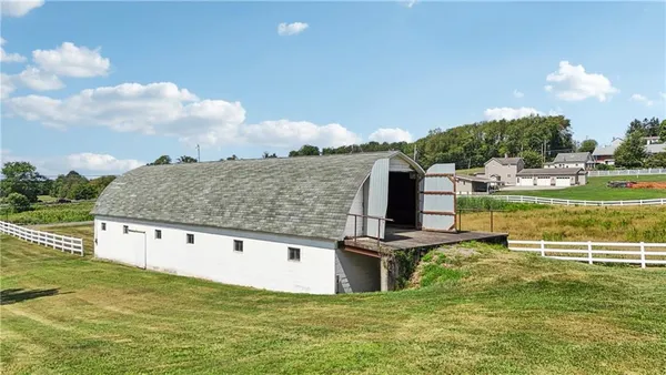 $575,000 | 107 Moglia Lane, Apollo, PA 15613