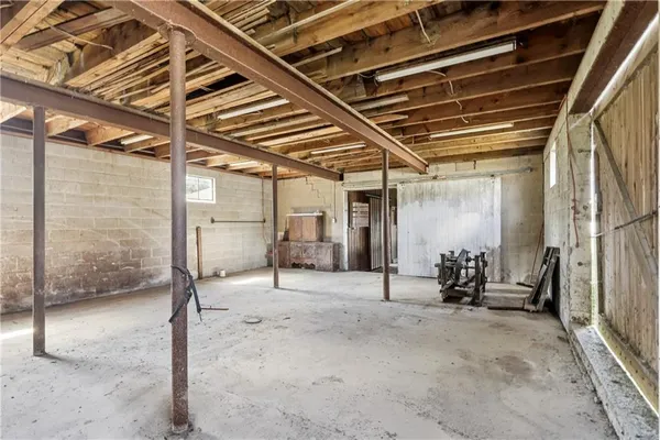 $575,000 | 107 Moglia Lane, Apollo, PA 15613