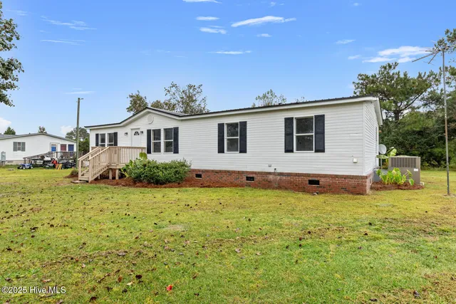 $219,900 | 197 Magg Smith Road, Pollocksville, NC 28573