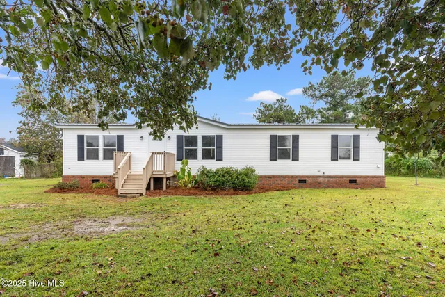 $219,900 | 197 Magg Smith Road, Pollocksville, NC 28573