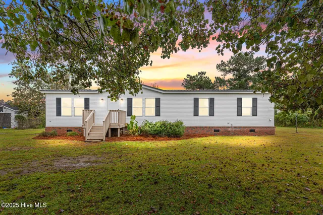 $219,900 | 197 Magg Smith Road, Pollocksville, NC 28573