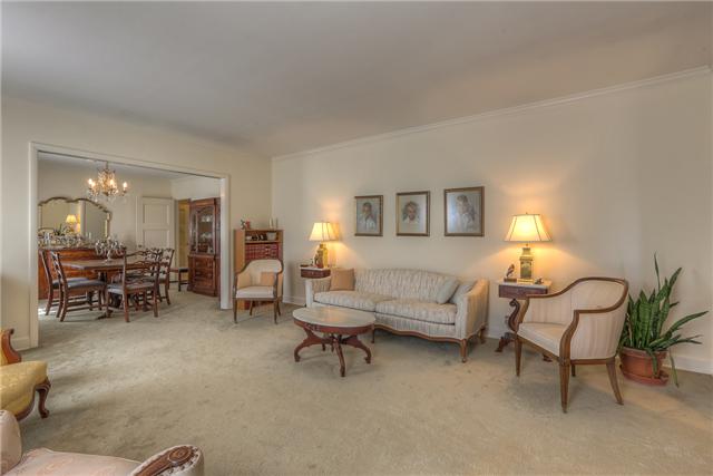 5950 Post Road Nashville, TN 37205 - Photo 2 of 15 Formal living room