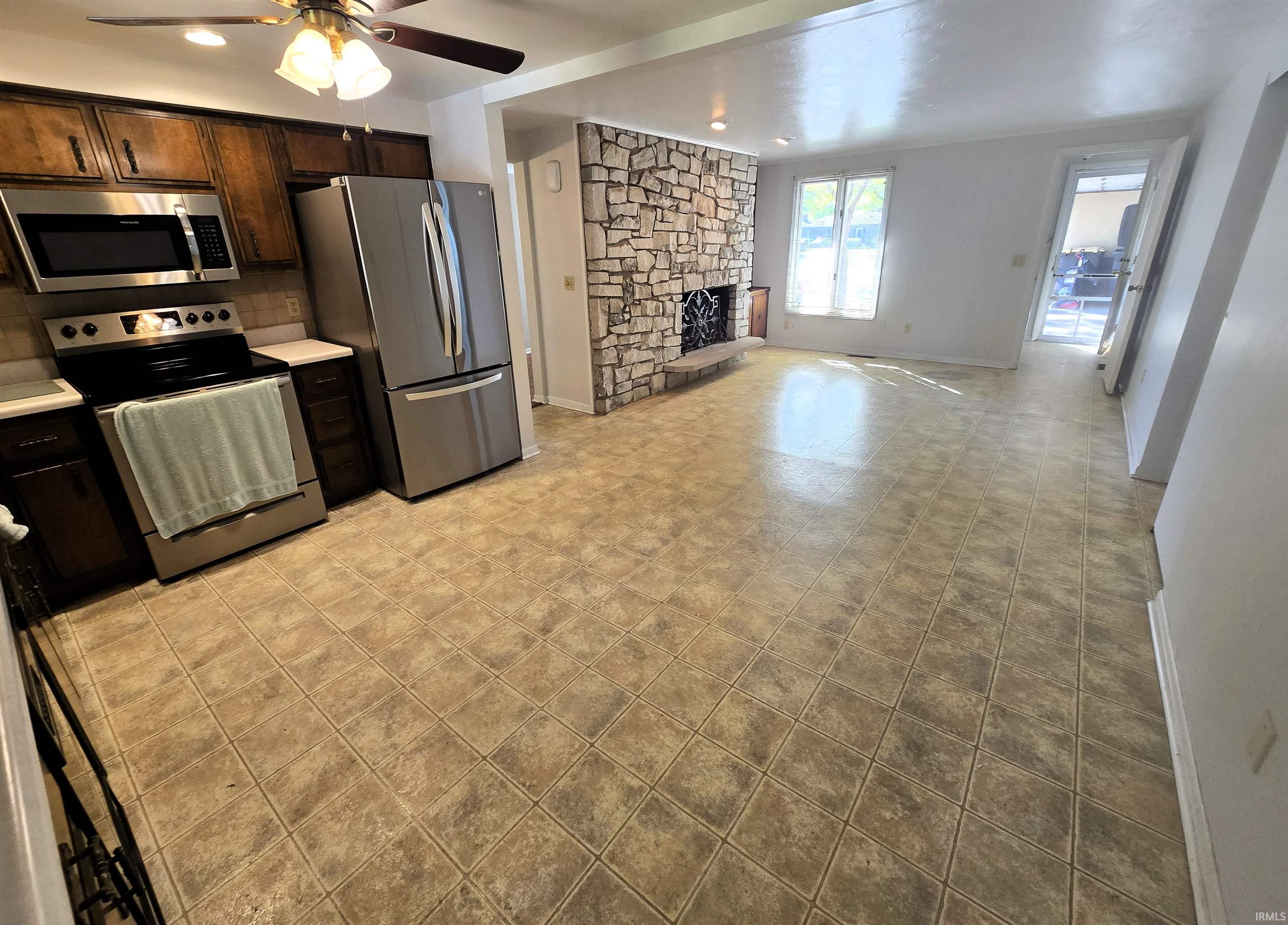 7121 Kebir Court Fort Wayne, IN 46815 - Photo 12 of 19